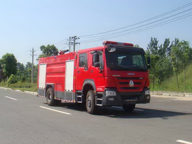 江特牌JDF5204GXFPM80型泡沫消防車